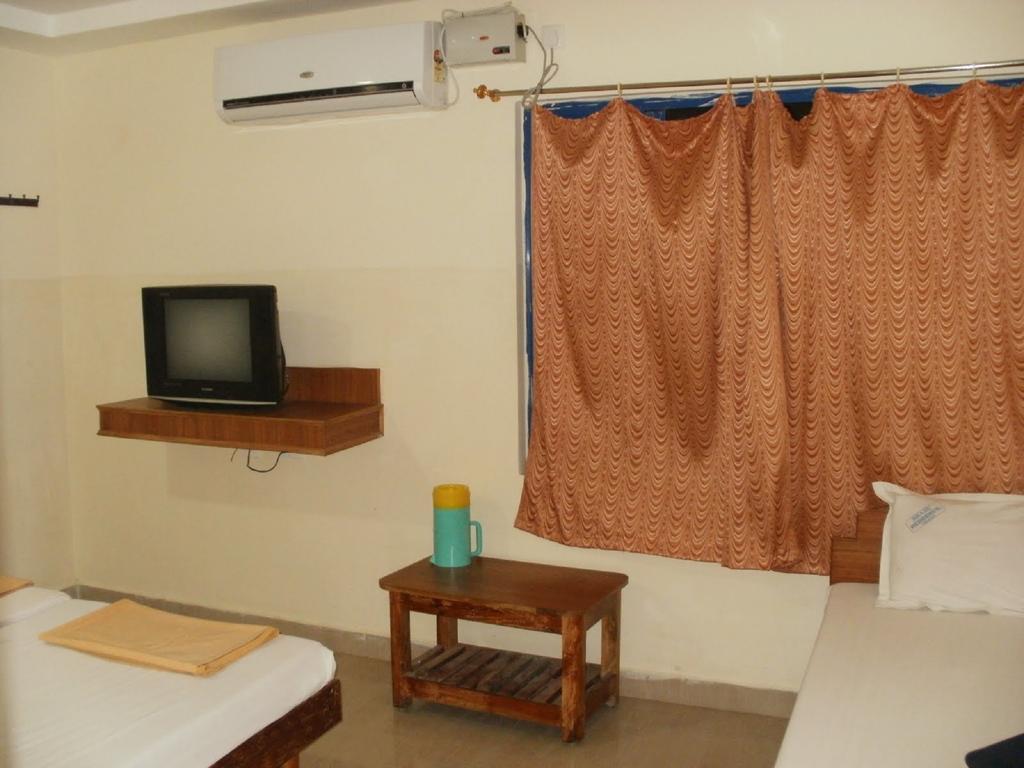 Bhanu Residency Vila Tirupati Quarto foto